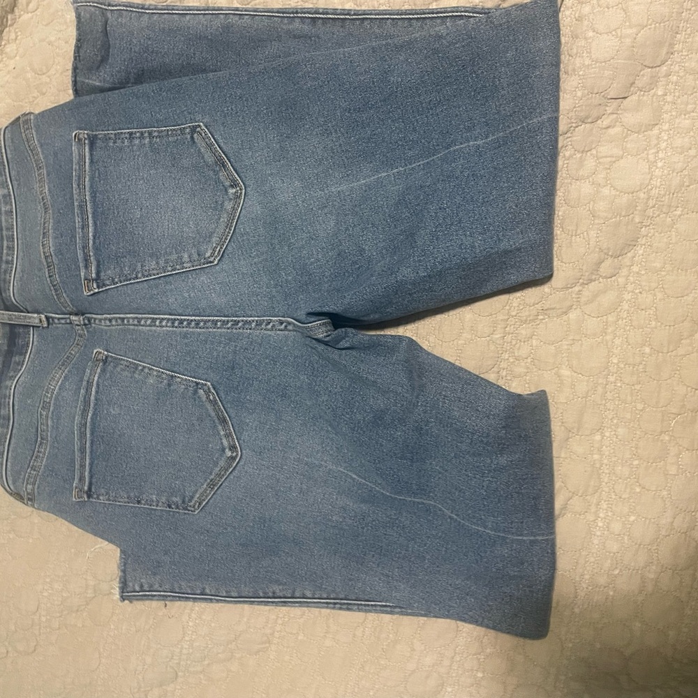 Women’s high waisted jeans